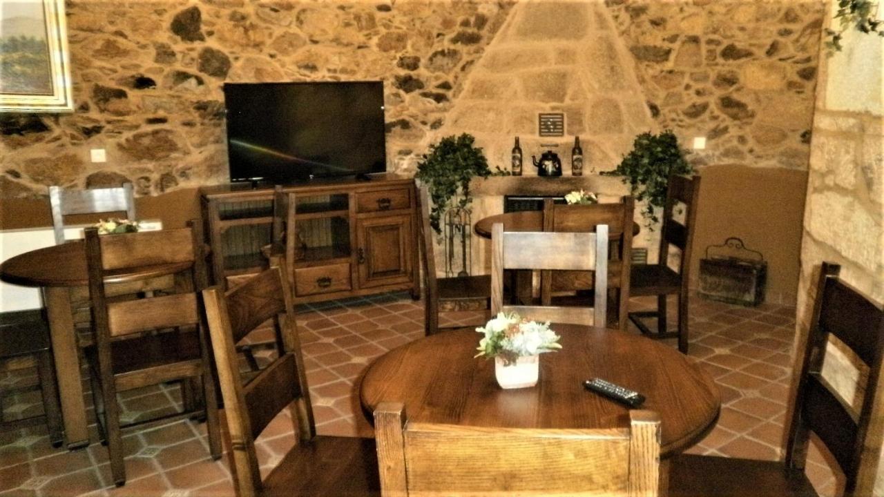 Casa De Los Somoza Melide Exteriér fotografie